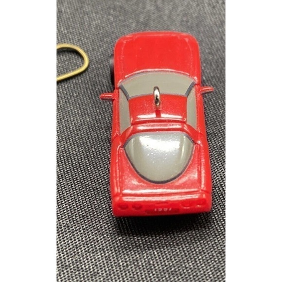 HALLMARK Keepsake Ornament Miniature 1997 CHEVROLET CORVETTE Red1997 - Picture 6 of 7